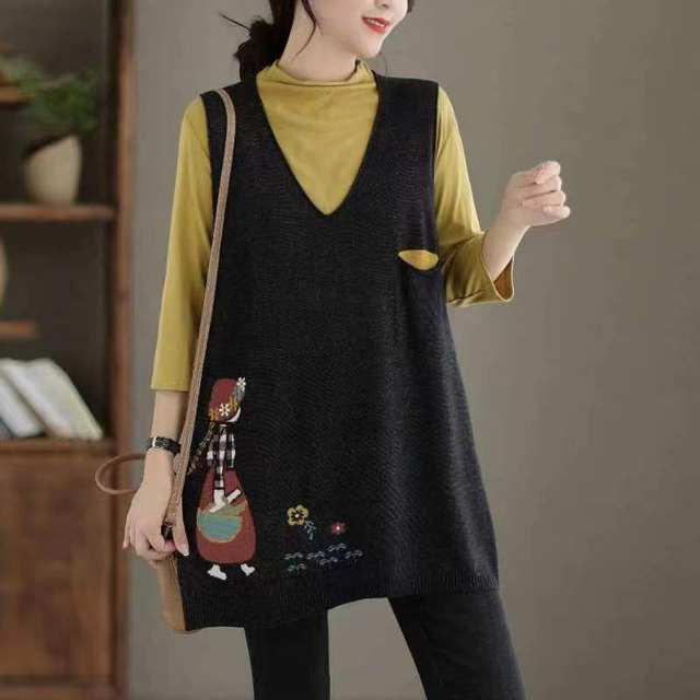 New spring and autumn large size women's loose, fashionable and versatile cartoon vest skirt mid-length knitted bottoming sweater