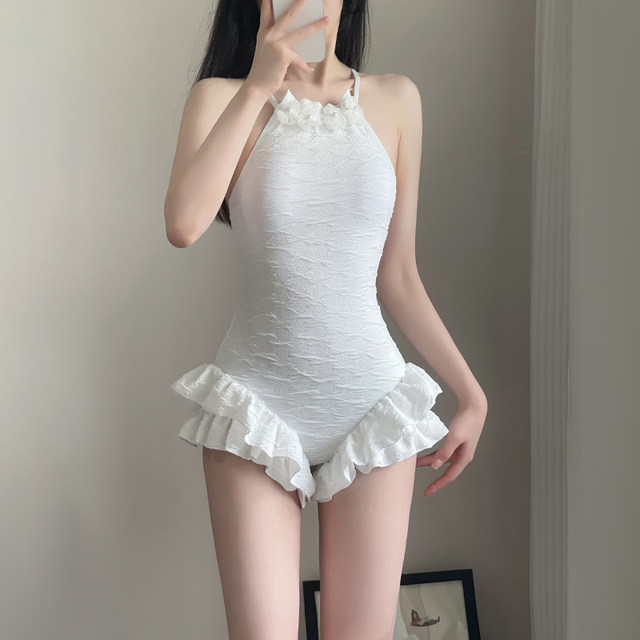 Shi Keer's 2025 white pure desire high-end conservative belly-covering slimming one-piece swimsuit for women to take a hot spring vacation