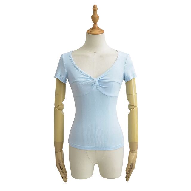 Light blue chest kink low V-neck short-sleeved T-shirt for women 2025 summer new hot girl slim fit slim pit top