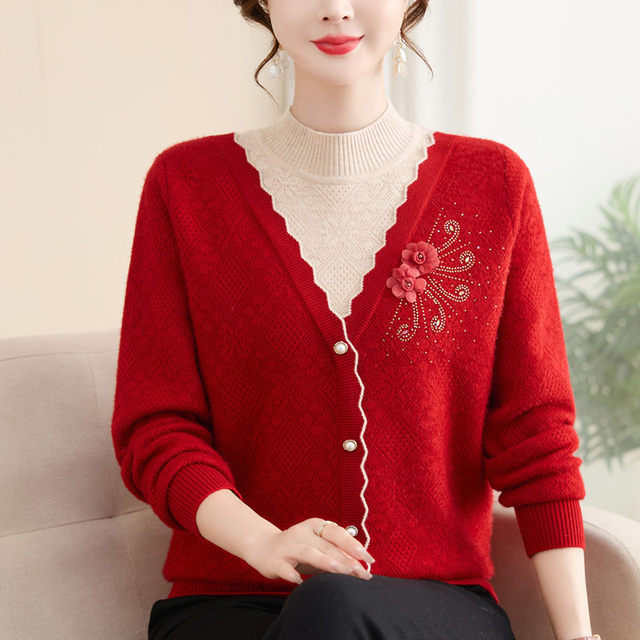 2025 new fake two-piece knitted sweater for middle-aged and elderly women, thickened velvet sweater, mother's winter wear, inner layering shirt