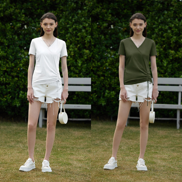 Amii2025 summer new short-sleeved T-shirt for women's fashionable casual V-neck pure cotton top pleated design versatile