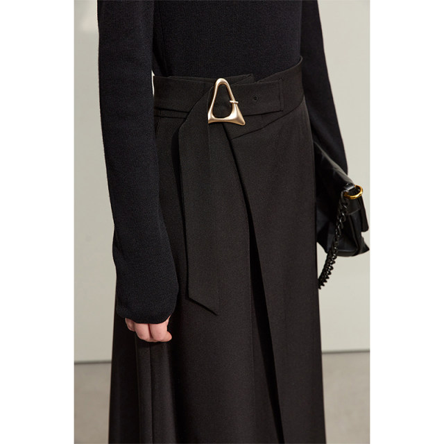 Amii2025 summer new high-end commuting geometric buckle belt decorative skirt women's A-line skirt small black skirt