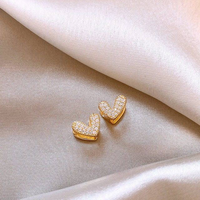 Red double-sided love earrings for women 2025 new style earrings, light luxury and high-end, unique earrings suitable for round faces