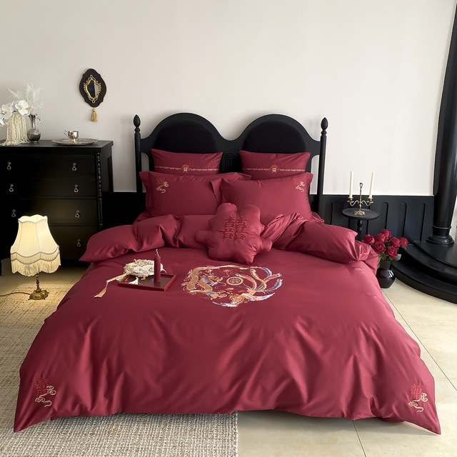 New Chinese -style light luxury embroidery dragon and phoenix wedding all cotton four -piece set 100s pure cotton red accompanying bed in bed happy quilt