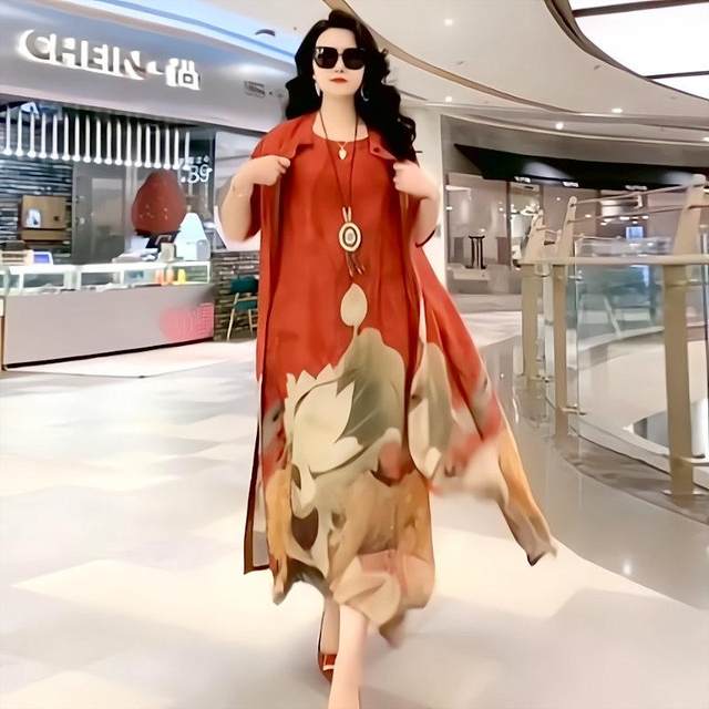 Large size silk dress for women two-piece 2025 spring new style rich lady temperament slim print suit skirt
