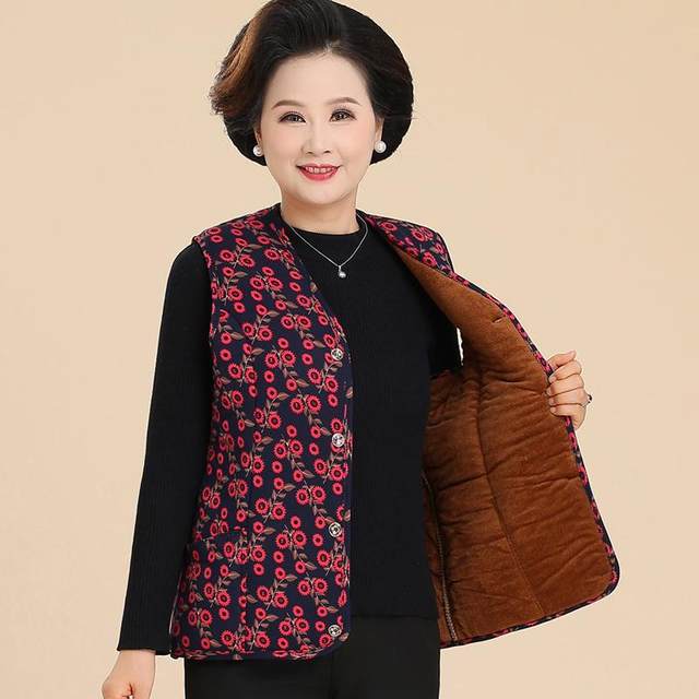 Mom's cotton vest in autumn and winter, middle-aged and elderly people with fat and enlargement by 200 Jin [Jin equals 0.5 kg] Cotton vest grandma with velvet thickened warm vest