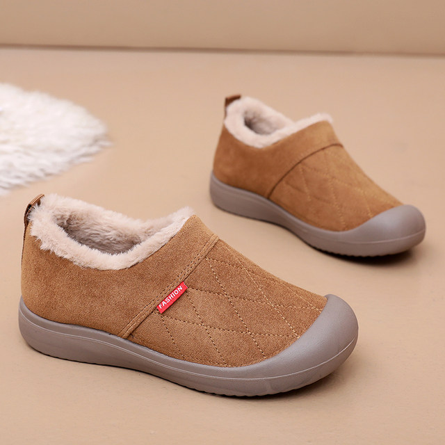 Winter new old Beijing cotton shoes for women, thickened with velvet, middle-aged and elderly mothers' shoes, non-slip and warm slip-on shoes