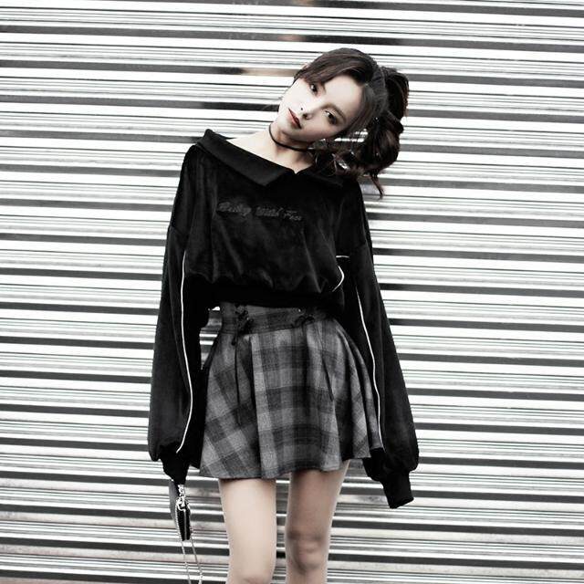 2024 spring and autumn new girl feels dark gray lattice high waist strap big band skirt short skirt wild tide female
