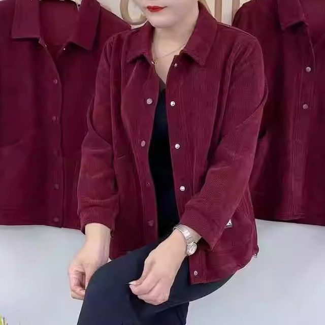 Middle-aged mother wears high-end corduroy jacket 2025 autumn new fashion polo collar double-pack shirt top for women