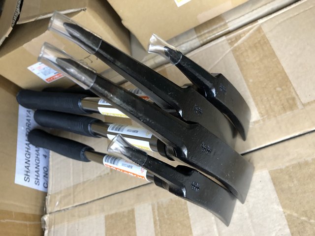 Japanese imported pickaxe DOGYU multi-purpose gardening outdoor geological hammer pickaxe digging portable one-handed pickaxe EDC