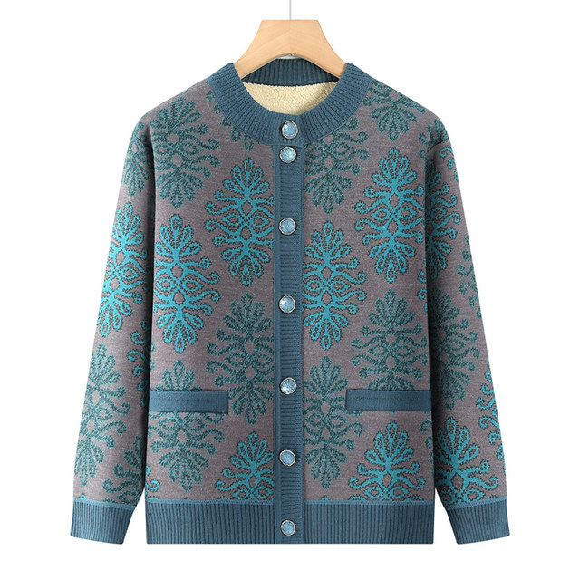 Grandma in autumn and winter plus velvet jacket Elderly, winter clothes female mother sweater, old lady cardigan, warm clothes, old man clothes
