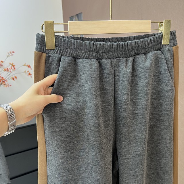 Mom's new autumn sweatshirt hooded fashionable sports upper and lower suit middle-aged and elderly women's casual age-reducing two-piece set