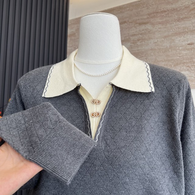 Fashionable and elegant mother's knitted sweater bottoming top lapel long-sleeved shirt middle-aged and elderly women's spring and autumn sweater
