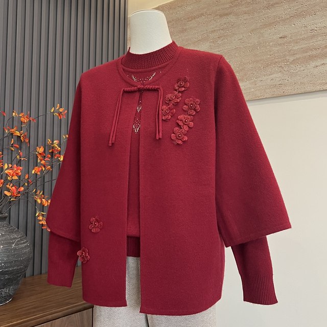 New Chinese style mother's clothing autumn and winter knitted top with jacket, two-piece middle-aged and elderly women's sweater set
