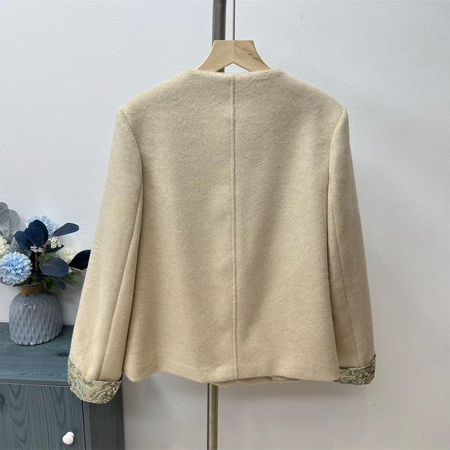 Mom's spring dress fashionable small fragrance wool coat 2025 new red middle-aged and elderly cardigan new Chinese style top