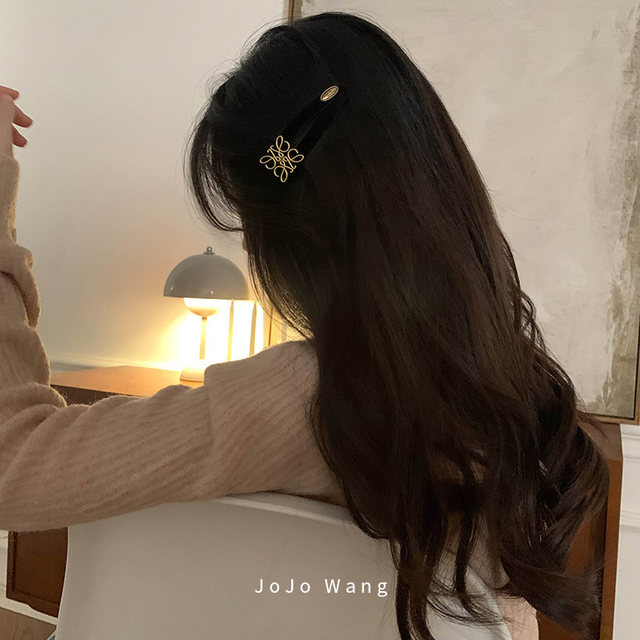 Middle -aged small practical ~ black gold set rings headwear high bombs tie the hair decoration back brain plate head head head head rope South Korea