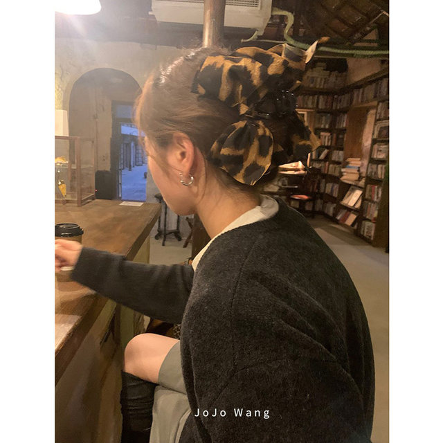 Full ~ Leopard print high-end hair grab clips fashionable and fashionable hair accessories women's hairpin large shark clips hair card