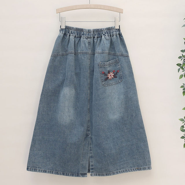 Retro embroidery A -line denim skirt slightly fat size loose, old skirt, spring and summer new versatile medium long skirt