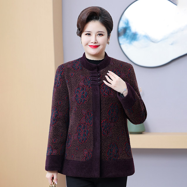 Middle-aged and elderly people with winter clothes, fat plus size jacket, female grandmother and mother plus velvet top imitation mink velvet thick clothes