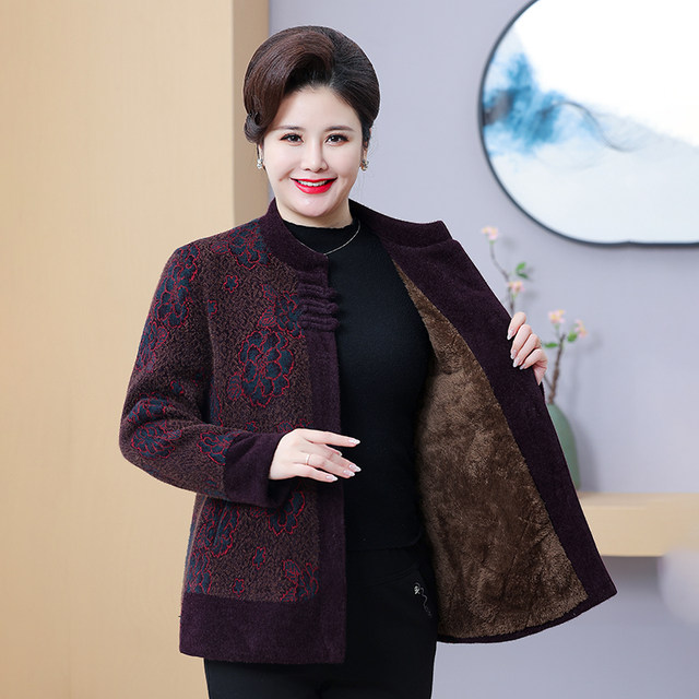 Middle-aged and elderly people with winter clothes, fat plus size jacket, female grandmother and mother plus velvet top imitation mink velvet thick clothes