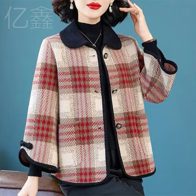 Fashionable mother autumn jacket, small wool cardigan, middle-aged women's top 2025 winter clothes new set