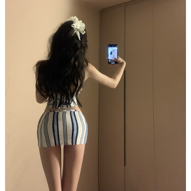 New American-style skirt-style bikini split swimsuit, feminine, pure lust, high-end, small breasts, summer, conservative hot spring