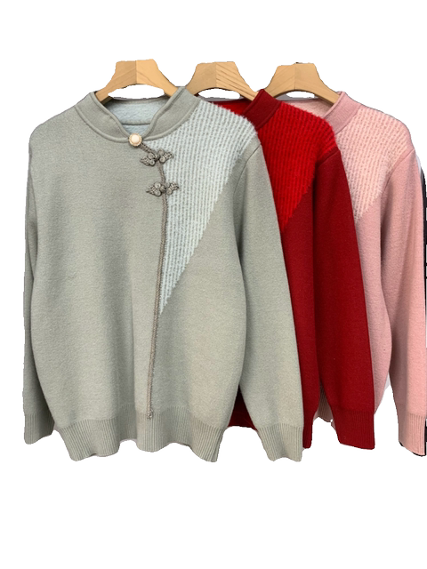 High-end autumn and winter cold-resistant and warm mother's woolen sweater with velvet and thickening, loose, short, long-sleeved sweater for middle-aged and elderly women