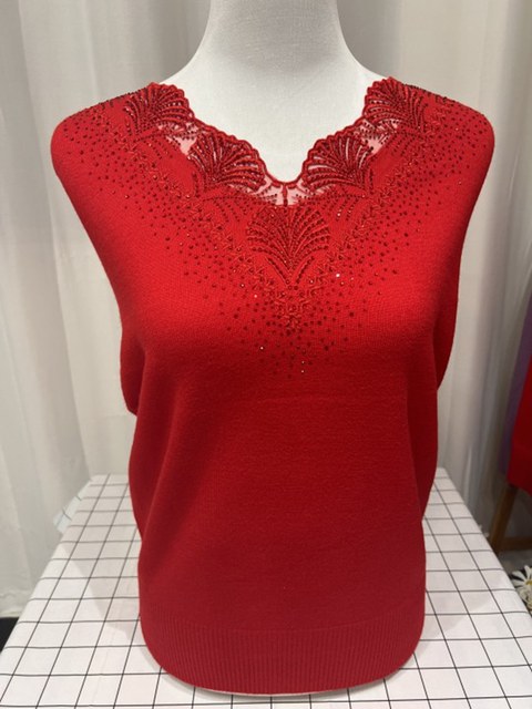 Extra large size autumn and winter mother's knitted sweater women's loose pullover hollow V-neck woolen sweater top for middle-aged and elderly people