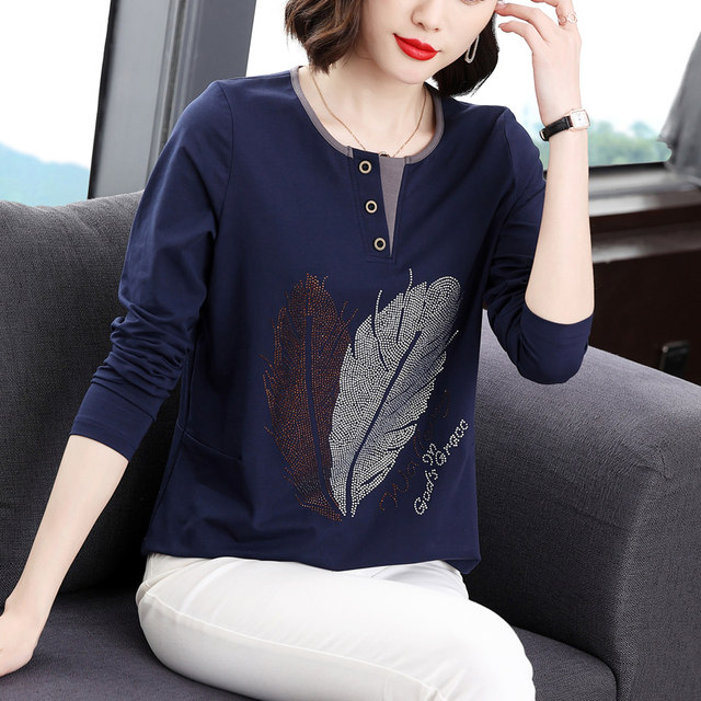 Mom pure cotton long-sleeved T-shirt for women 2025 spring and autumn new style middle-aged and elderly large-size tops wear fashionable base shirt
