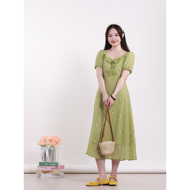 Summer big size women's clothing French embroidered lace collar dress Summer new style waist-hugging mid-length skirt