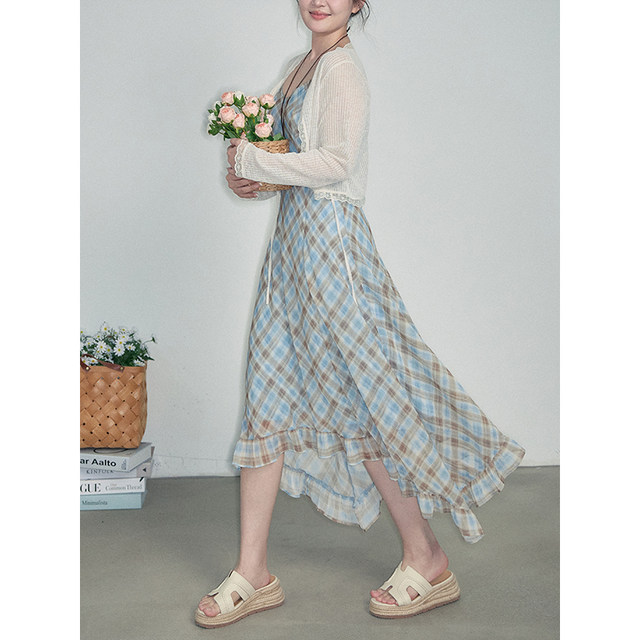 
Summer is beautiful! The curious plaid slim 2025 summer new slightly fat mm suspender dress