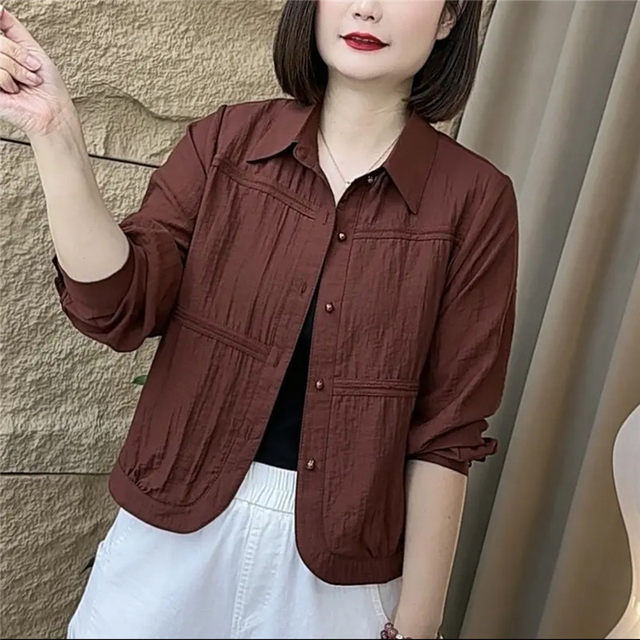 Small mother's autumn new fashionable and versatile slim Korean version solid color age-reducing shirt short long-sleeved jacket
