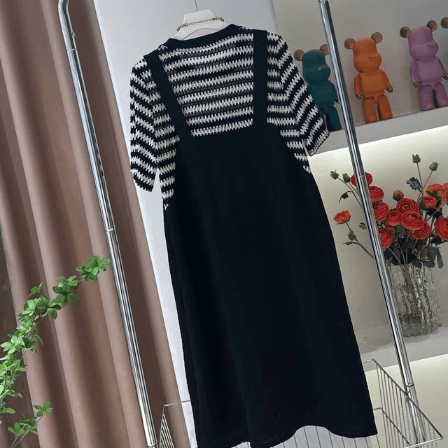 Fat sister's large size slimming fake two-piece round neck short-sleeved dress in summer loose Korean style fashionable spliced midi skirt