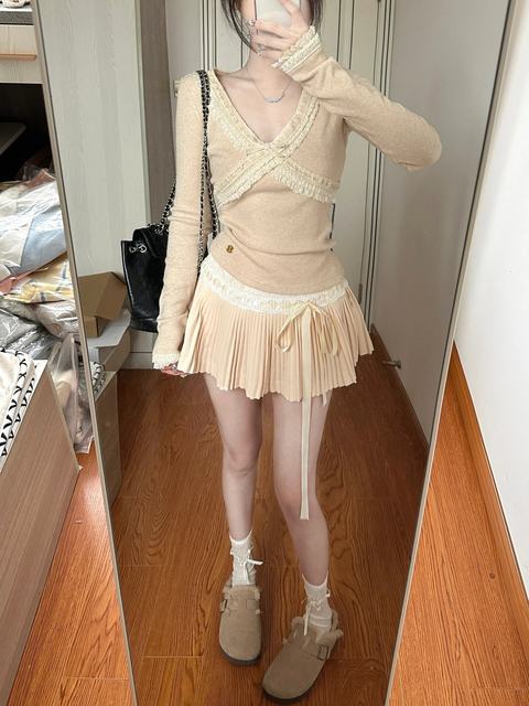 Homemade high -waisted design feel first love girl powder cake skirt exquisite sweet lace stitching lace -up pleated skirt short skirt
