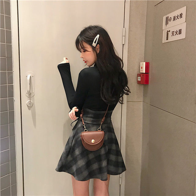 Spicy girl American Bella girl dark gray lattice high waist tie big bands large skirt small short skirt A -line skirt
