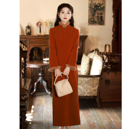 Autumn and winter cheongsam 2023 new winter long sleeved thick heating quality retro Republic of China new Chinese dress