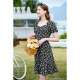 Betu Baitu Women's clothing 2024 New printed retro slimming square collar short -sleeved black dress
