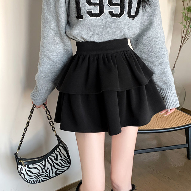 Large size slim and hip-covering cake skirt for women with autumn and winter high waist versatile umbrella skirt fluffy skirt hot girl a-line short skirt