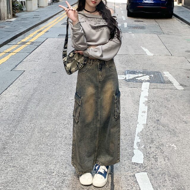 American retro pocket denim skirt for women in spring and summer 2025 new high-waisted slim and versatile A-line midi skirt
