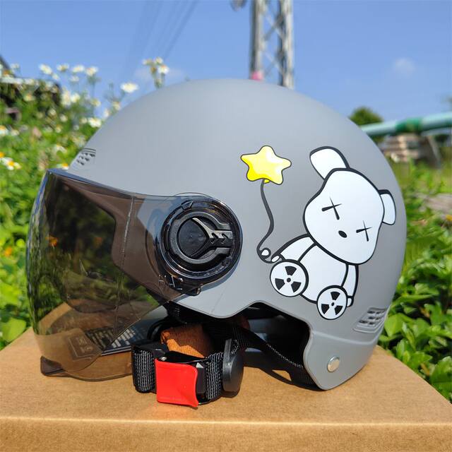 Electric Motorcycle Gear vs Traditional Gear: How Ultraviolette F77 ...