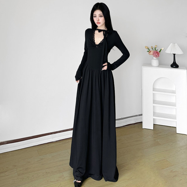 DARLINGAGA French temperament lace spliced ​​neck strap deep V-neck dress for women black trouser a-line skirt long skirt