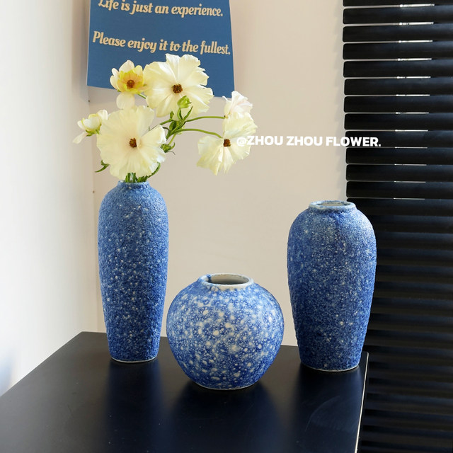 Vase ornaments, living room flower arrangement, light luxury home decoration, Jingdezhen ceramic blue bubble craft, water-raised flower arrangement, small