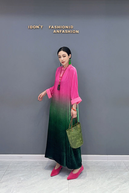 2025 summer new velvet dress tied dyed color Chinese long skirt elegant lady loose fashion large size women's clothing