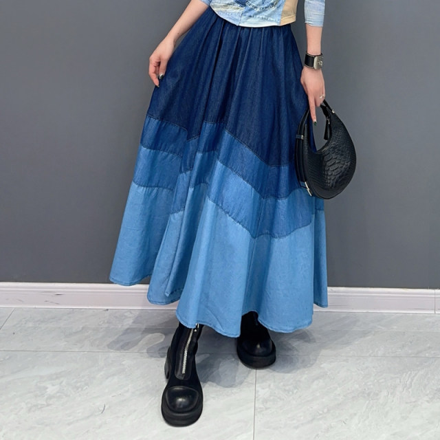 2025 summer new women's denim skirt big sway A-line umbrella skirt spliced ​​casual and fashionable long skirt