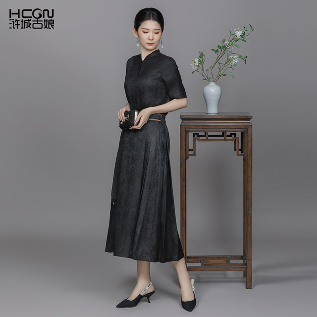 Hucheng Gu Niang's new product silk mulberry silk pleated skirt fragrant cloud yarn large sway elastic waist woven versatile skirt