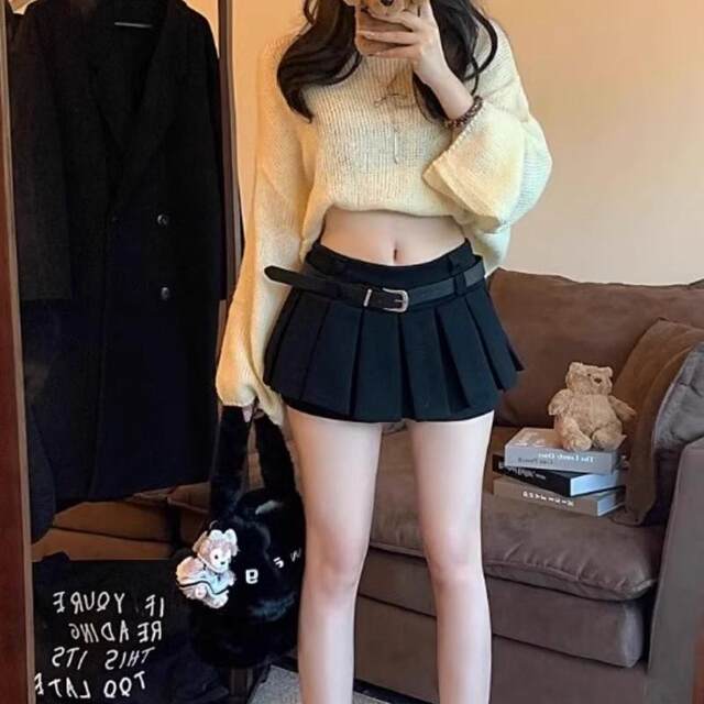 Gray retro high waist pleated skirt for women in spring and summer 2025 new temperament commuter hot girl slim and versatile A-line short skirt
