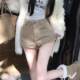 White straight-leg shorts for women in spring and summer 2025 new slim fit and slim small high-waisted casual hot girl A-line hot pants