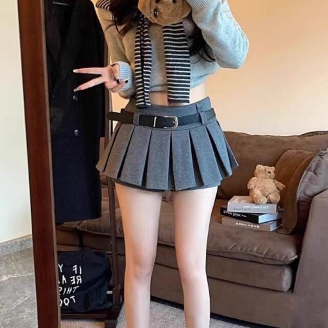 Gray retro high waist pleated skirt for women in spring and summer 2025 new temperament commuter hot girl slim and versatile A-line short skirt
