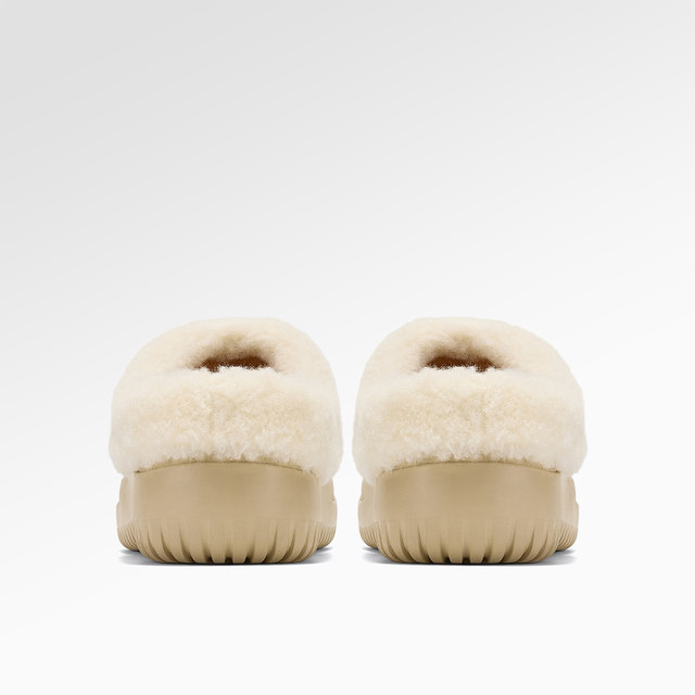 GGCC2025 new winter style thick-soled half-slippers with plush lining, lazy furry shoes and cotton shoes