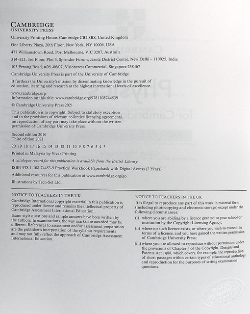Cambridge CIE Examination Board Cambridge IGCSE Series Physics Physics Textbook Workbook Original English Version Contains Online Resources Coursebook Workbook Review Guide